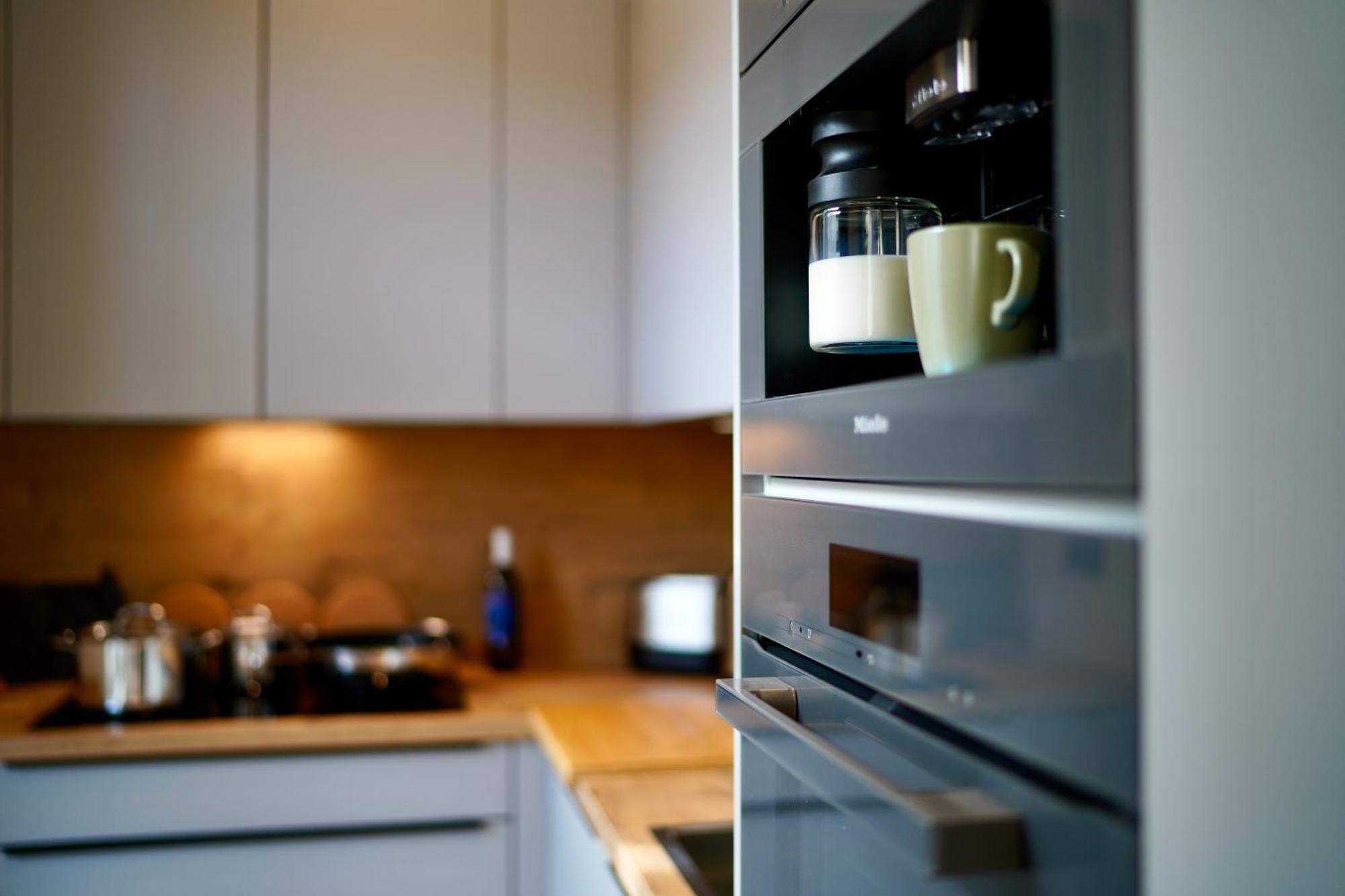 Edler Wohnraum Luxurioeses Studio Im Zentrum Mit Balkon, Kaffeevollautomat, Klima & Parkplatz Zwickau Eksteriør bilde